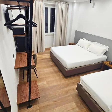 מלון La Superba 3*